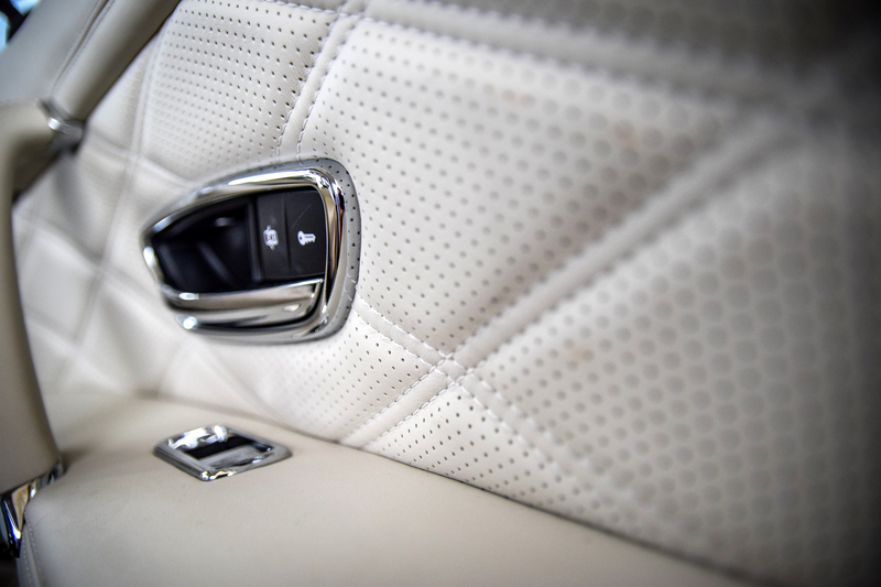 upholstery cleaners Deep cleaning